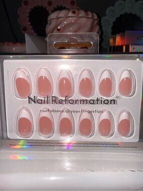 Nail Reformation Pink & White French Press-On Nail Set